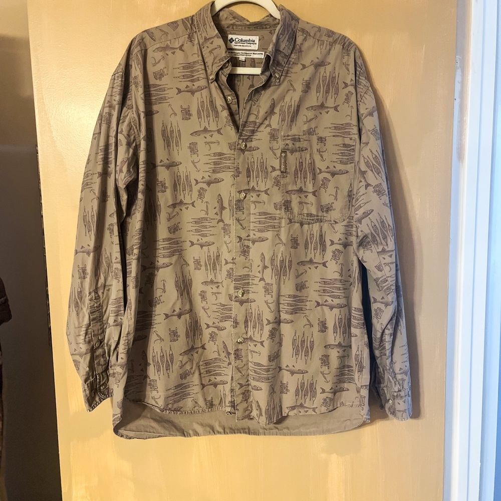 Columbia Men's Gray Button-Up long sleeve shirt